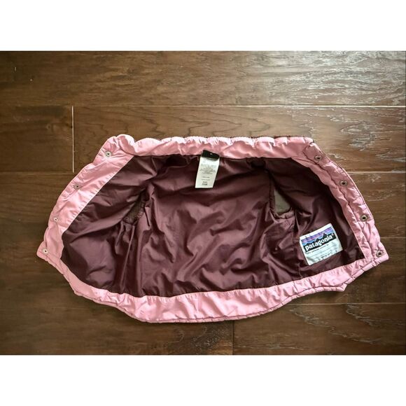 Patagonia Baby Girl Puffer Vest Pink Plum Snap 24 Month - Picture 4 of 7